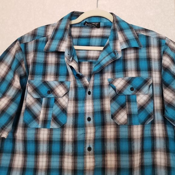 IRREVERENT SHORT SLEEVE BUTTON UP SHIRT...SIZE-LARGE - Picture 4 of 7